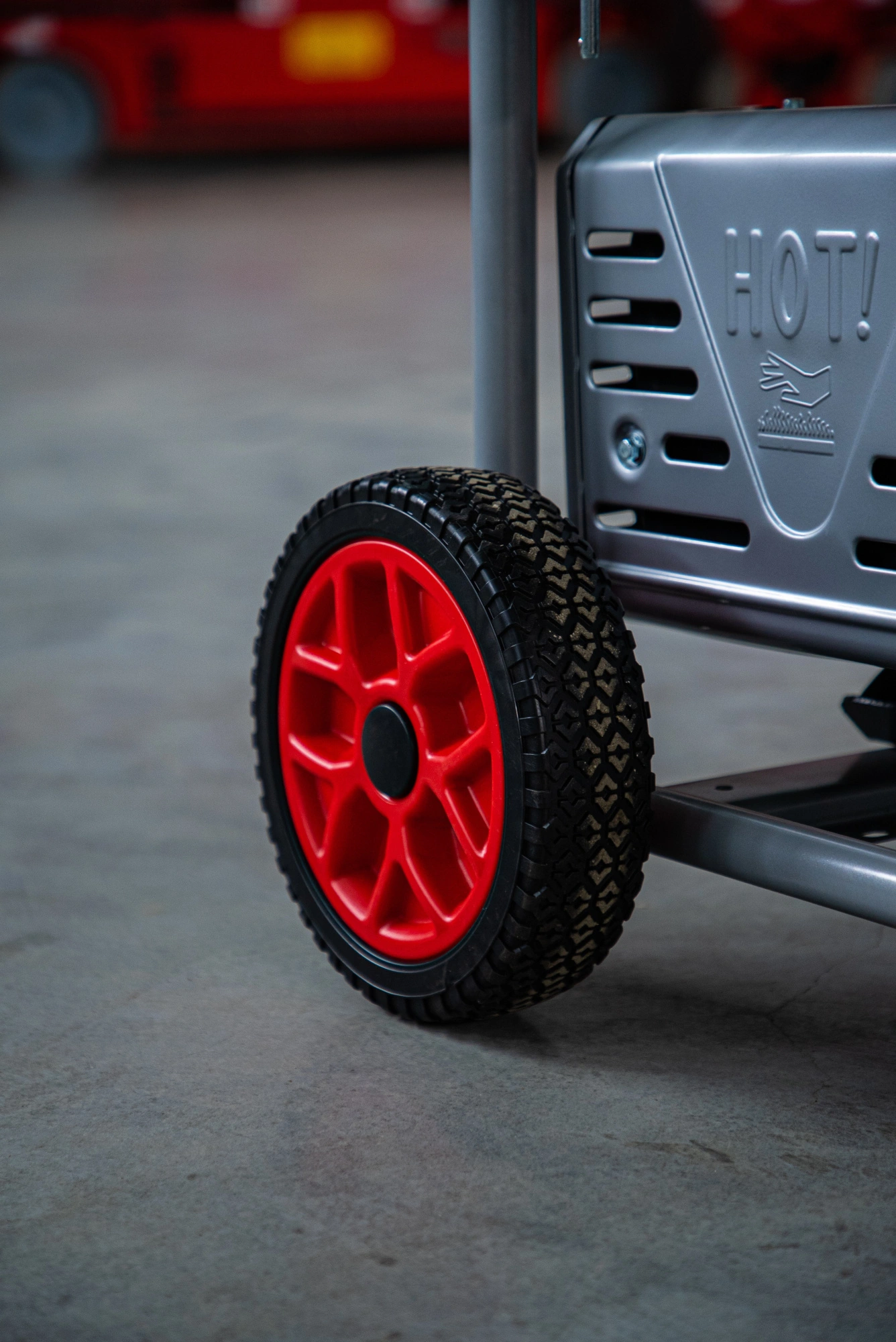 Генератор бензиновый 8,0 кВт 220В/380В с электростартером TOR KM11000HE